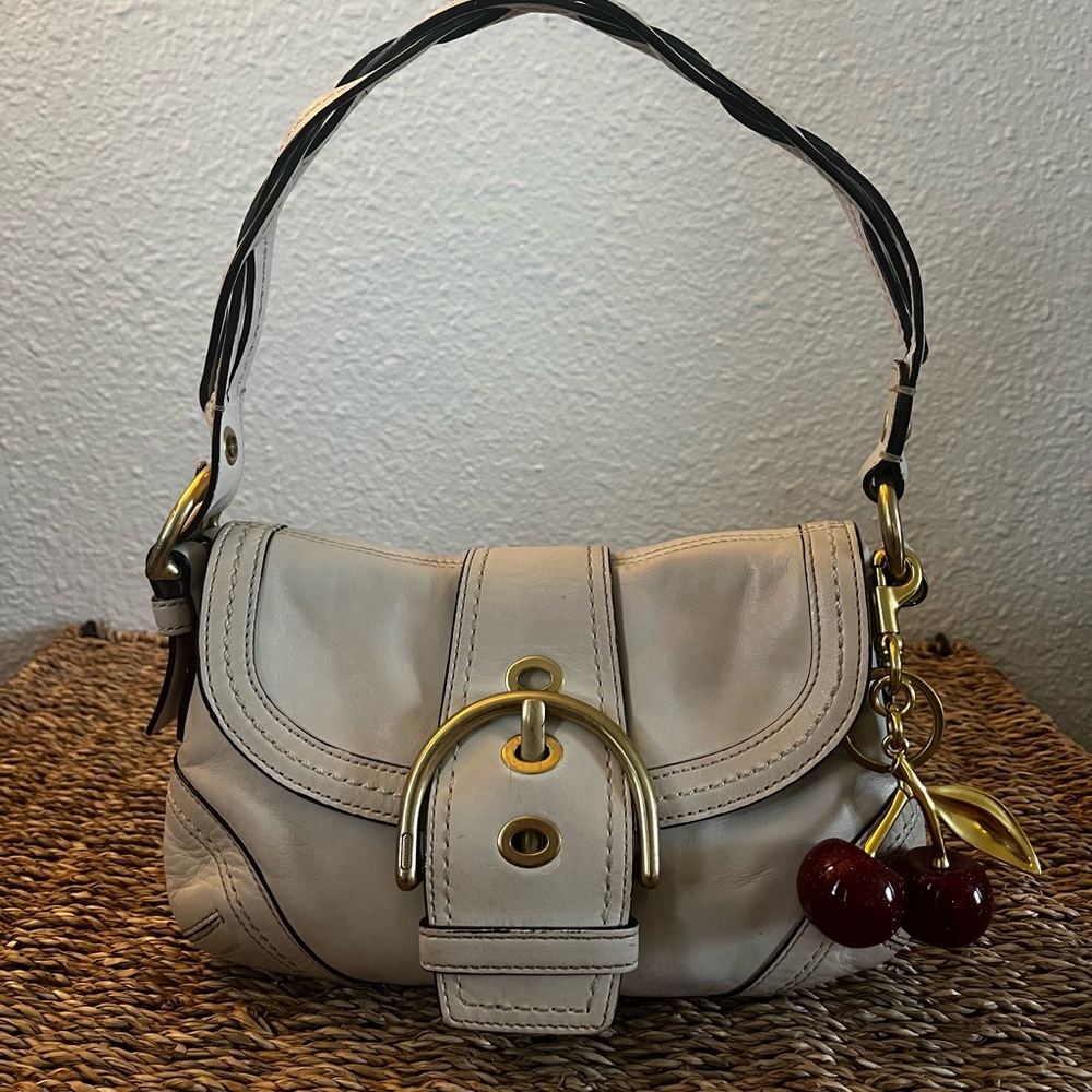 Y2K Coach Ivory Soho Buckle Flap Shoulder Gold Hardware Braided Strap #10317